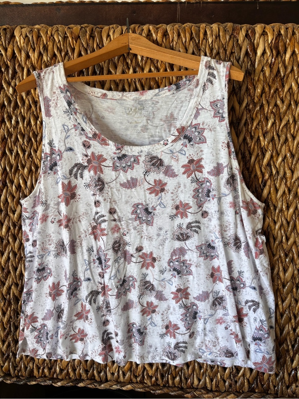 Floral Scoop Neck Tank Top - White with Dusty Rose Print